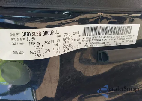 2010 Jeep Grand Cherokee Laredo z USA, uszkodzony, nr VIN 1J4PR4GK4AC117108